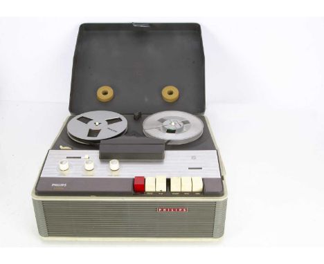 Philips Reel to Reel, a Philips Reel to Reel Tape recorder EL 3548A/15 s/n 134501 in reasonable condition with tape residue o