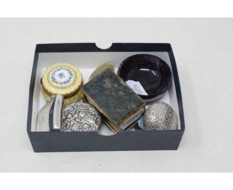 A silver vesta case, initialled and dated, Chester 1912, an enamel box, 5 cm diameter, a Blue John dish, chipped, 6 cm diamet