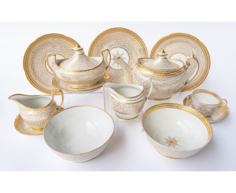 A GROUP OF CHAMBERLAIN WORCESTER TEA  AND COFFEE WARES (17)Circa 1810Each piece with gilt vermicelli decoration and diamond p