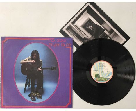 NICK DRAKE - BRYTER LAYTER LP (ORIGINAL UK COPY - ISLAND ILPS 9134 - WITH PROMOTIONAL PHOTO). A neatly presented original UK 
