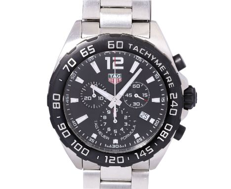 TAG HEUER Formula 1 Chronograph Ref. WBB4951. Edelstahl mit geschraubtem Boden. Edelstahlband mit Faltschließe. Quartzwerk Ro