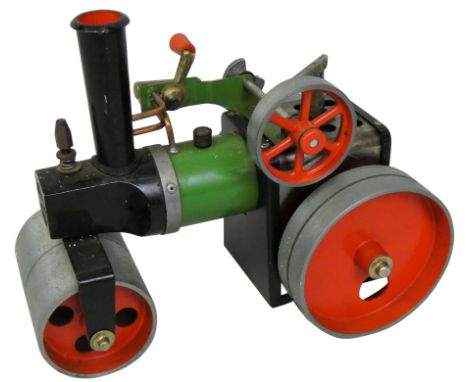 A Mamod SR1a live steam roller, circa 1965, length 26 cm.  