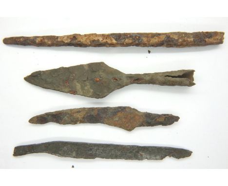 Four Roman Iron Age arrow and spearheads. P&amp;P Group 1 (£14+VAT for the first lot and £1+VAT for subsequent lots) 
