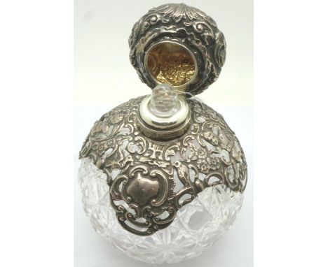 Victorian hallmarked silver mounted cut glass globular perfume bottle with stopper, Chester assay, 1900, H: 16 cm. P&amp;P Gr
