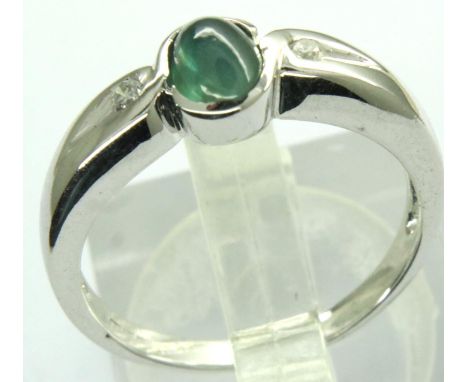 9ct white gold, alexandrite, cats eye and diamond ring, size N, 2.8g. P&amp;P Group 1 (£14+VAT for the first lot and £1+VAT f