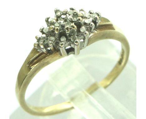 9ct gold cluster ring set with CZ stones, size K/L, 1.7g. P&amp;P Group 1 (£14+VAT for the first lot and £1+VAT for subsequen