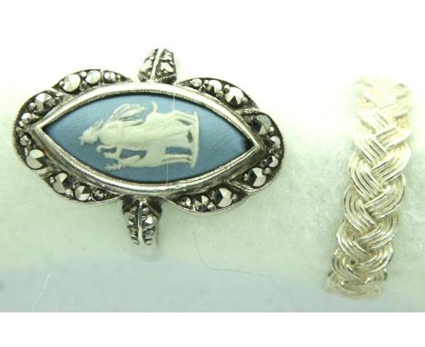 Silver Wedgwood jasperware ring, size Q/R, and a further silver ring. P&amp;P Group 1 (£14+VAT for the first lot and £1+VAT f