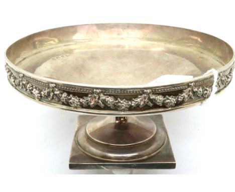 Alexander Clark &amp; Co hallmarked silver footed fruit bowl, Birmingham assay 1938, D: 18 cm, H: 90 mm, 319g. P&amp;P Group 