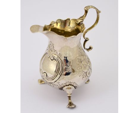 A George III silver cream jug H/M London 1767 (handle A/F) approx 72g 