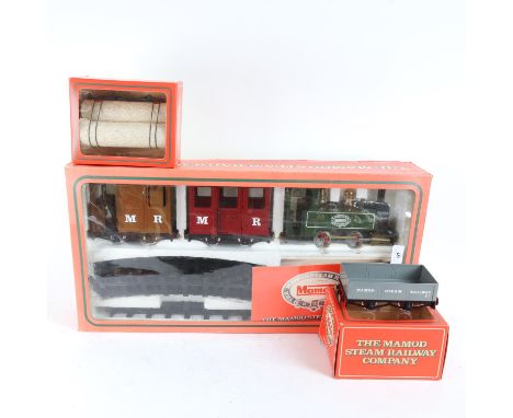 MAMOD - a Vintage model RS1 steam railway set, comprising locomotive SL1/2, open wagon, lumber truck, track etc 