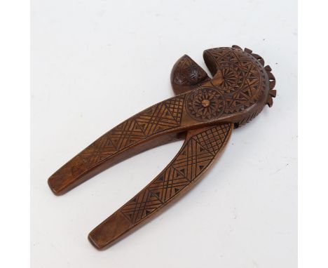 A Scandinavian carved wood nutcracker, 19cm 