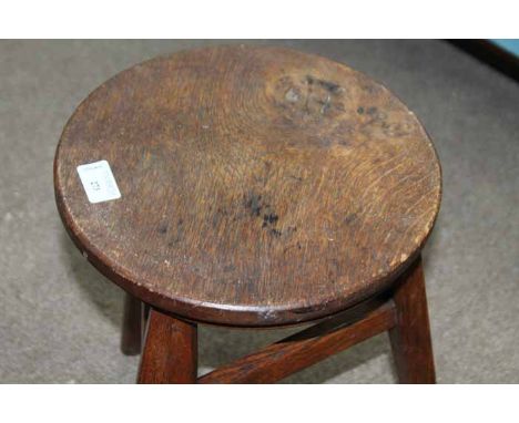 SMALL OAK MILKING STOOL