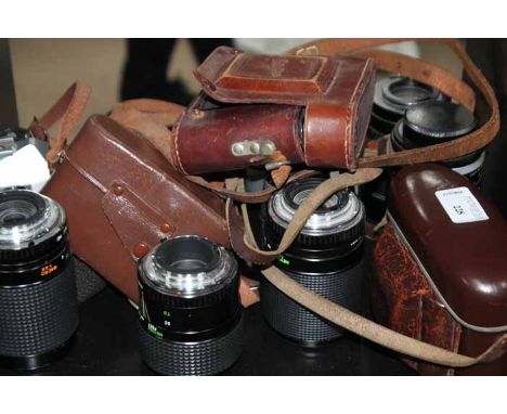 LOT OF VINTAGE CAMERAS AND ACCESSORIES 