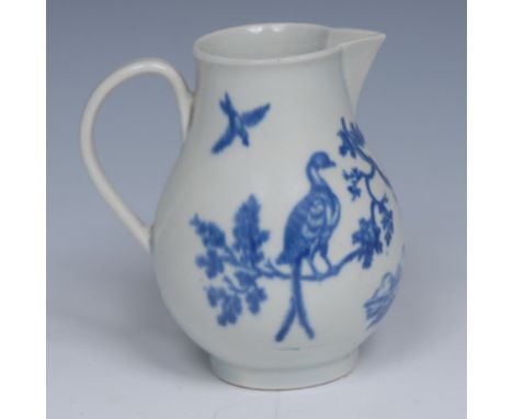 A Worcester Listening Birds pattern sparrow beck jug, painted in underglaze blue with birds perched on a branch, 9.5cm high, 