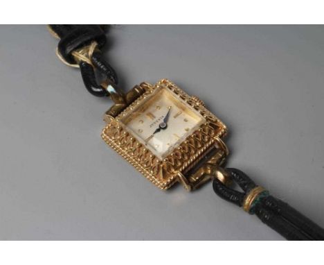 A "JUVENIA" WRISTWATCH, the square champagne dial with gilt metal quarter batons, the seventeen jewel movement in a plain squ