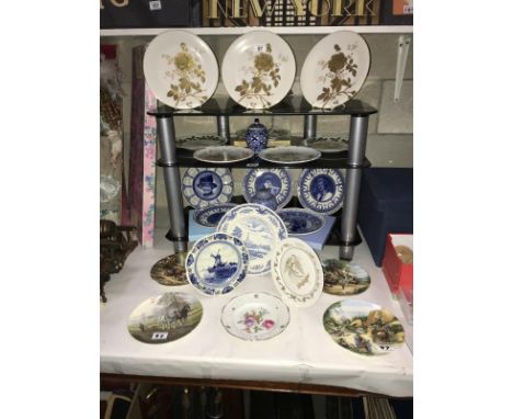A quantity of collectors plates including Doulton &amp; Spode etc.