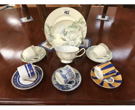 Quantity of cups and saucers and a trio