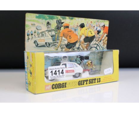 Boxed Corgi Gift Set 13 Renault R16 Tour De France Paramount Film Unit diecast model set, complete and excellent with inner p