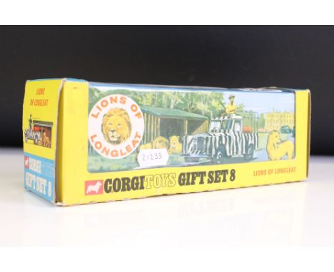 Boxed Corgi Gift Set 8 Lions of Longleat diecast model set, complete with retailers inner display card, figures and inner pac