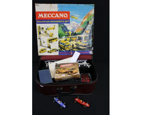 Collection of Scalextric to include track, 2 x slot cars, 2 x controllers, etc along with 2 x boxed Meccano sets (Mountain En