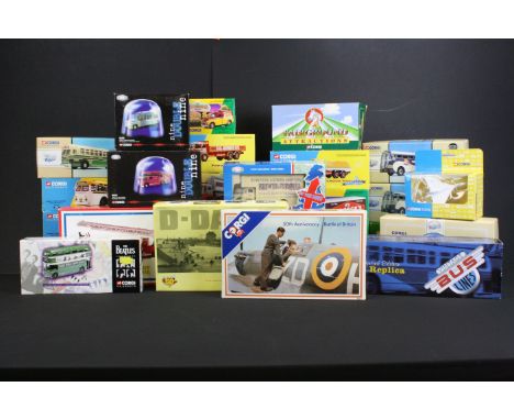 28 Boxed Corgi diecast models to include US55023 Vintage Bus Lines, 3 x Corgi Classics Vintage Buses USA (98604, 98460, 98461