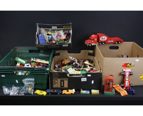 Large collection of diecast &amp; plastic models to include Corgi, Maisto, Majorette, Solido, Matchbox and Verem examples, fe