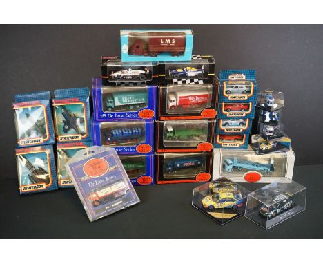 25 Boxed / cased diecast models to include Matchbox, EFE, Budgie, and Onyx examples, featuring 4 x Matchbox Skybusters (SB-32