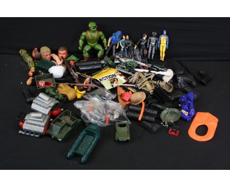Collection of Action Man and Action Man style accessories to include Hasbro Action Man scuba diving equipment, Hasbro Action 