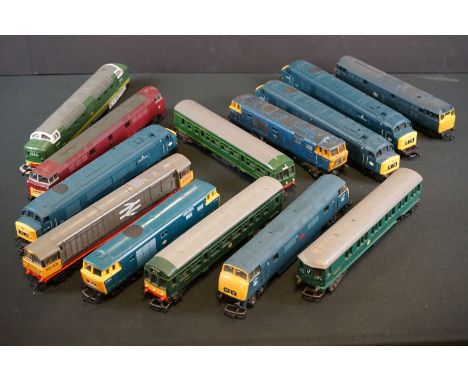 13 OO gauge locomotives to include Lima Dragon, Lima Western Gladiator, Hornby Railfreight etc 