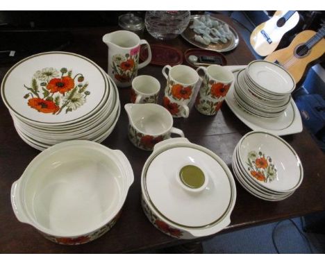 A J &amp; G Meakin, Poppy part dinner service 