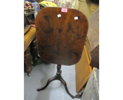 A Georgian mahogany snap top occasional table having turned column on tripod legs, 28" h x 20 1/2"w 