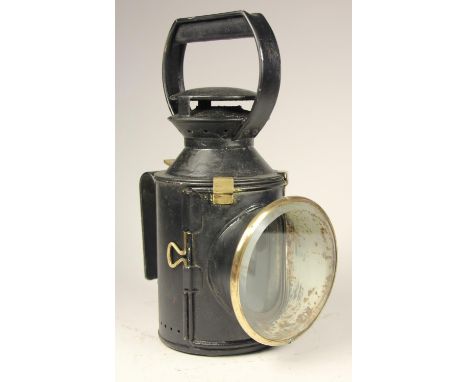 A B.R 4 aspect hand lamp, body marked 1532 complete with burner and glasses