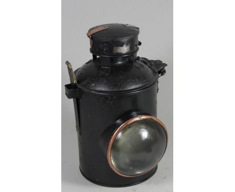 A large B.R. signal lamp 