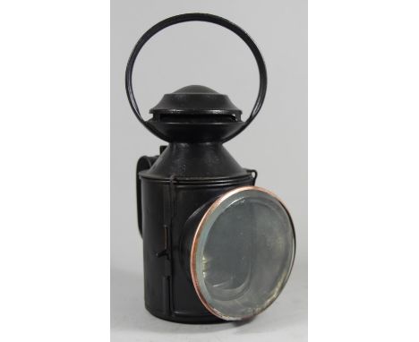 B.R.(E) 3 aspect hand lamp with burner and glasses 