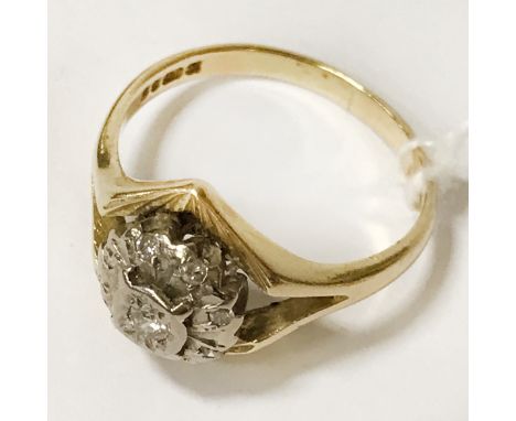 18CT GOLD &amp; DIAMOND RING - SIZE R