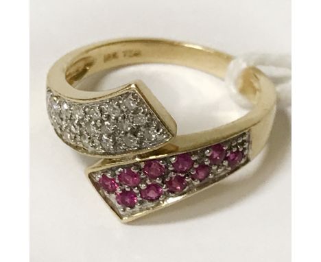 18CT WHITE GOLD RUBY &amp; DIAMOND RING - SIZE M