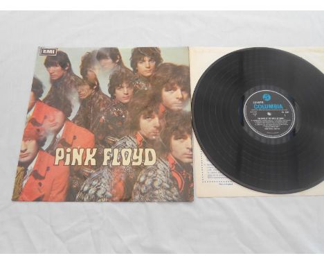 Pink Floyd - Piper at the Gate of Dawn UK LP record SX 6157 The vinyl is only in Good condition as it has numerous marks on t