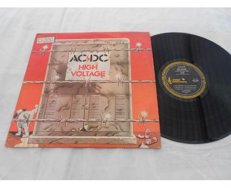 AC DC - High Voltage Aussie record LP 1975 APLP 009 A-5 and B-3 Rare NM The Albert Productions release is in near mint condit