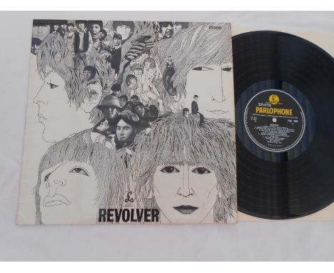 The Beatles - Revolver. UK LP record PMC 7009 XEX 605 - 2 and 606 - 3 /EX+ The vinyl is in excellent plus condition and has r