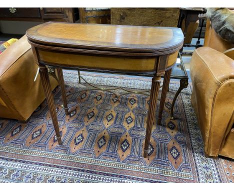 A George III rosewood banded satinwood D shaped card table width 82cm, width 43cm height 74cm