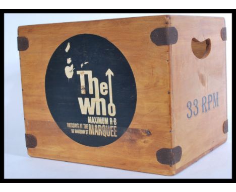 A vintage retro 20th century vinyl record storage box with logo for The Who. Measures 28 cm high, 34 cm wide and 27.5 cm deep
