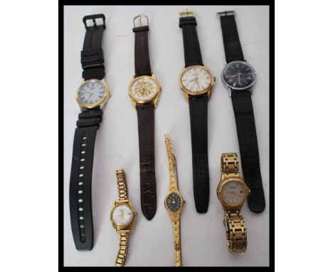 A group of vintage watches to include Timex , W of S , Acurist , 3x Citizen etc. Please see images.