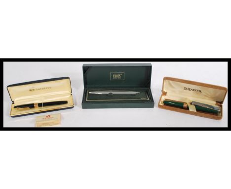 Two boxed vintage Sheaffer 14k gold nib cartridge fountain pens both in original cases with paperwork and accessories along w