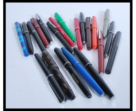 A collection of vintage fountain pens to include Osmiroid , Platignum , Eagle , etc. Please see images. Longest measures 14 c