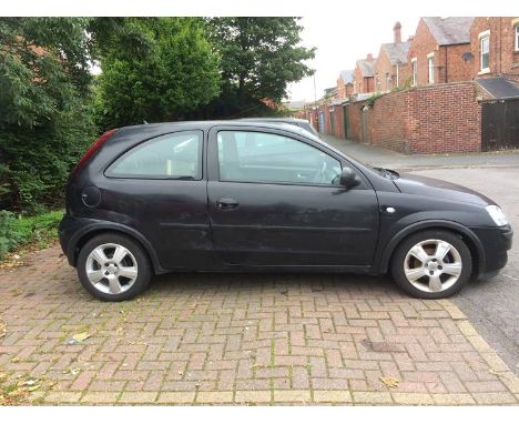 Vauxhall Corsa 1.0i, 1st reg November 2004, black, manual, cc 998, (no V5 - please note the fee for application will be £25 w