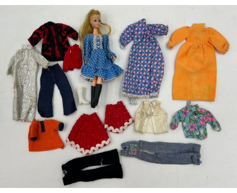 Palitoy Pocket Sized Tammie Vintage 1970s Doll 17cm with selection of clothes. Palitoy mark on the back with 6371-28 to back 