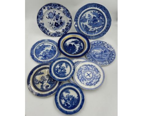A group of early 19th century blue and white transfer-printed Spode plates , c. 1800-20. To include: Buddliea, Dragon, Lange 