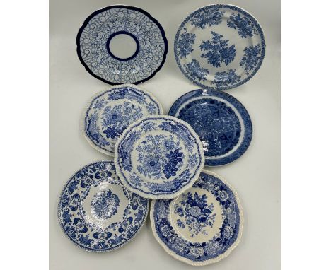 A group of early 19th century blue and white transfer-printed Spode plates, c. 1800-20. To include: Lily, Jasmine, Flower Cro