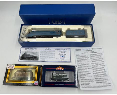 Hornby Class A4 LNER Pacific 4903(Garter Blue) 'Peregrine' Locomotive &amp; Tender in original box with certificate limited e