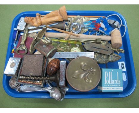 Snuff Box, treen carved egg, brassware, keyrings etc:- One Tray 